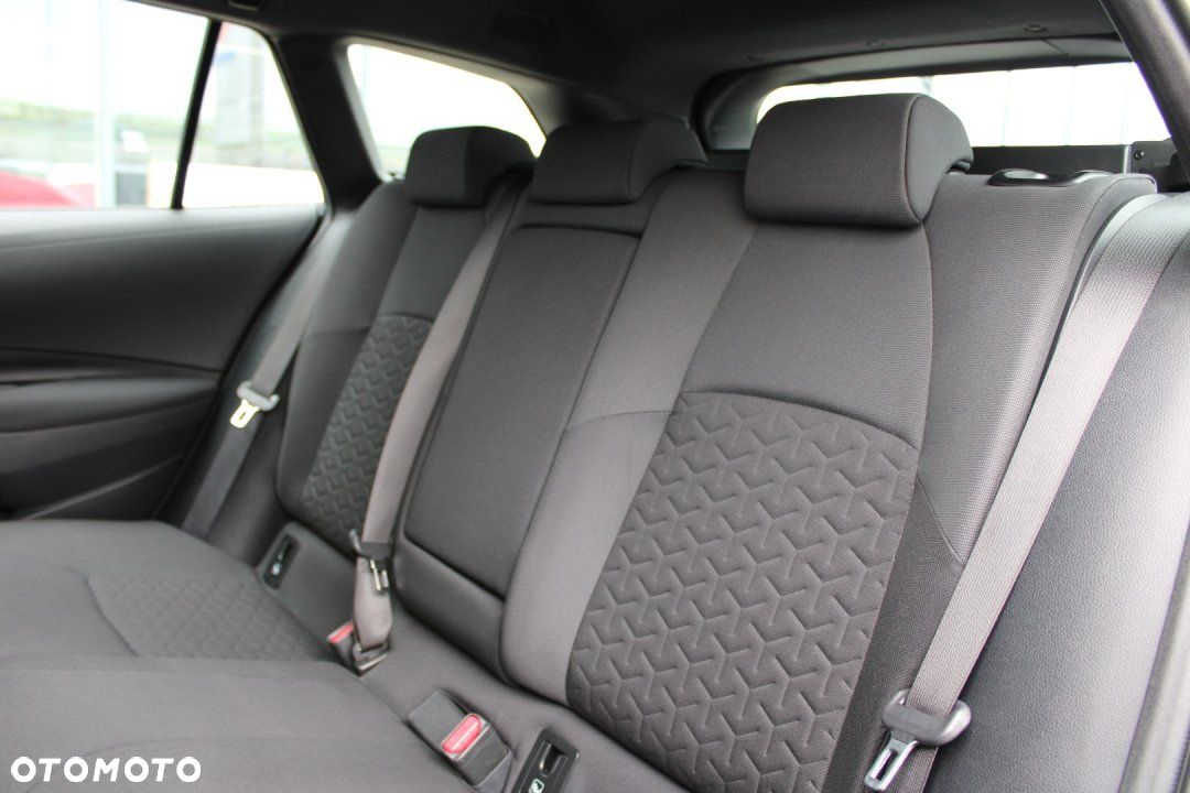 Toyota Corolla - 19