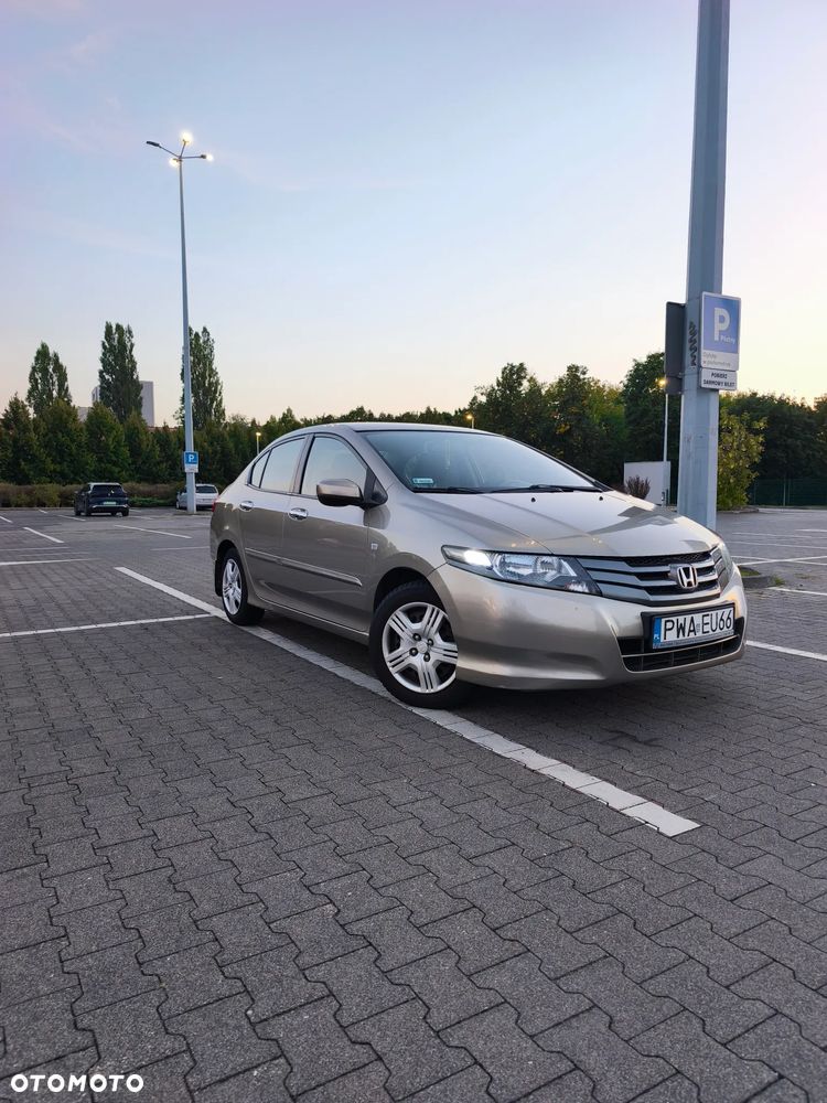 Honda City 2009 photo 4