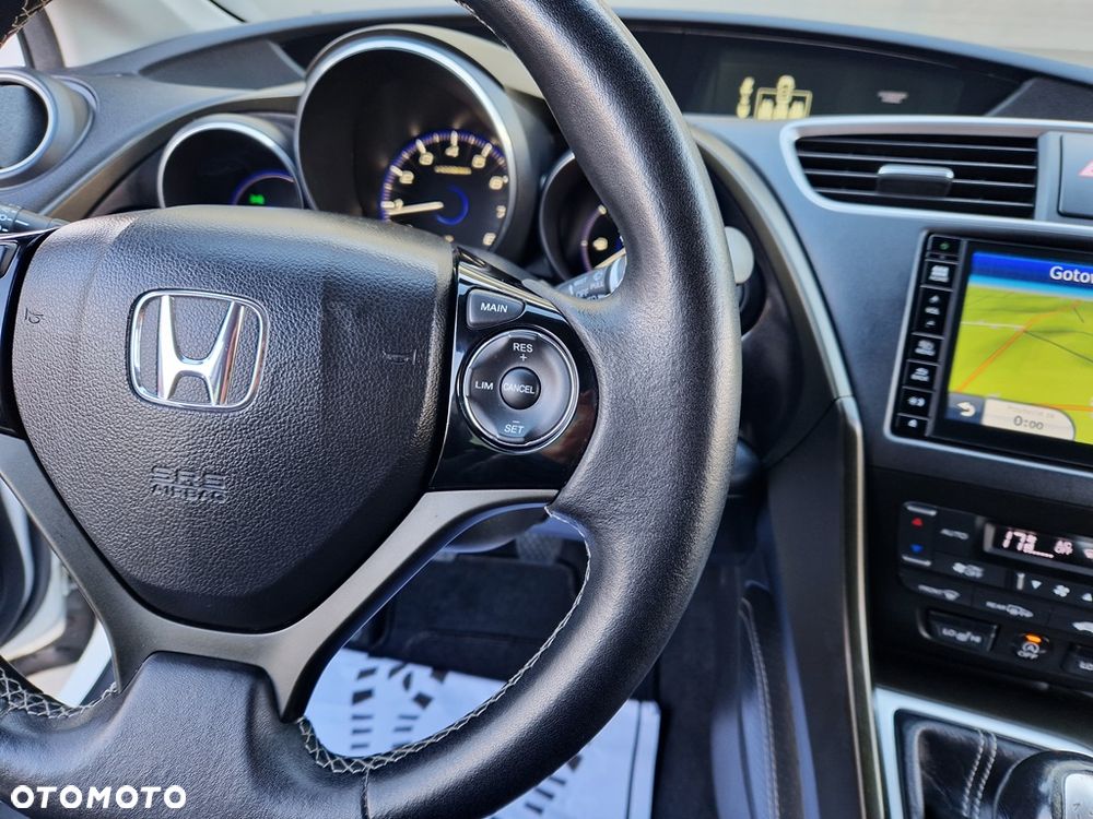 Honda Civic 1.8 i-VTEC Executive Black Edition - 33