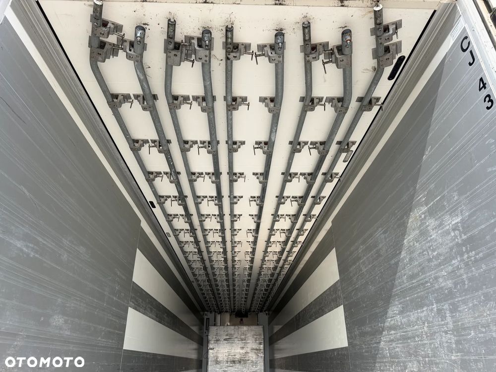 Schmitz Cargobull Chłodnia Hakówka Thermo King SLXi300 2017 rok - 14