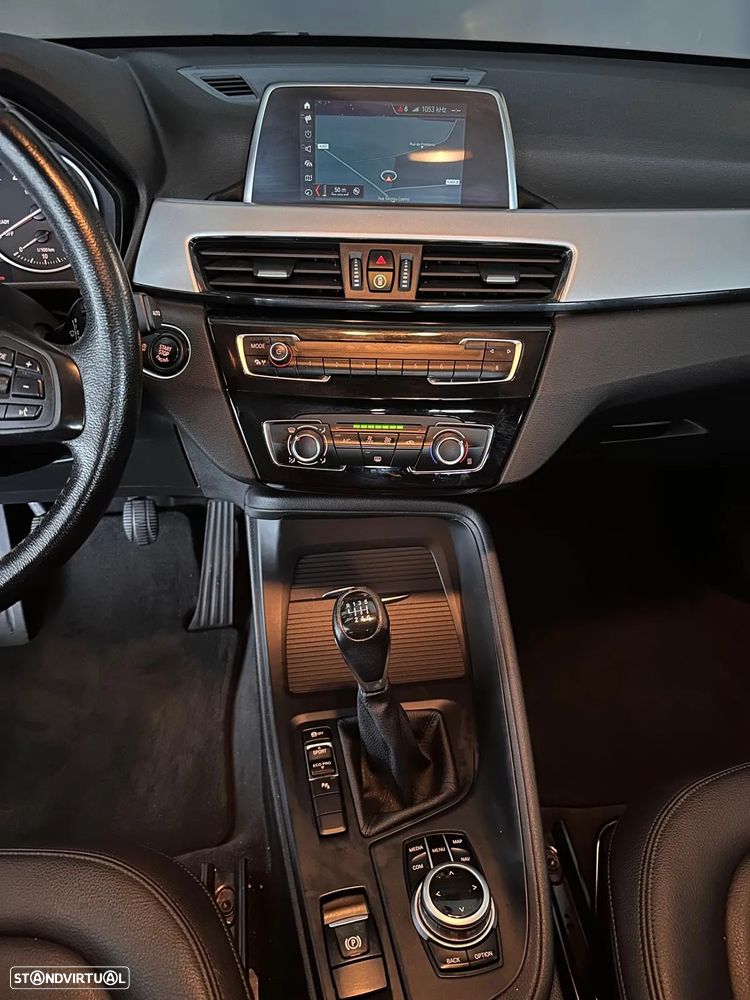 BMW X1 16 d sDrive Line Sport - 18