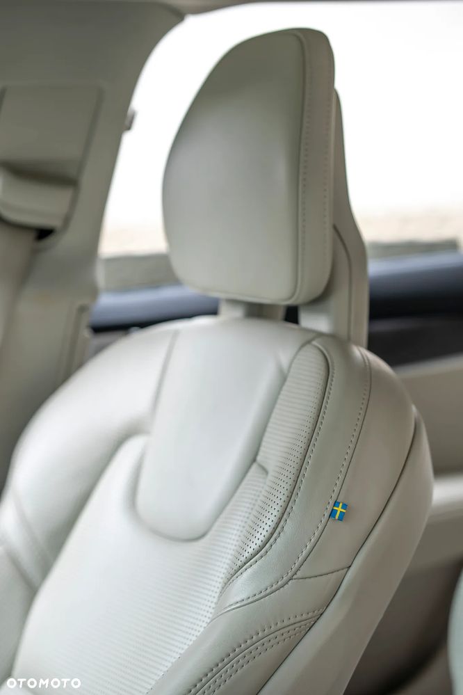 Volvo V90 Cross Country D5 AWD Pro - 18