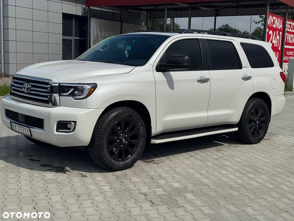Toyota Sequoia - 5