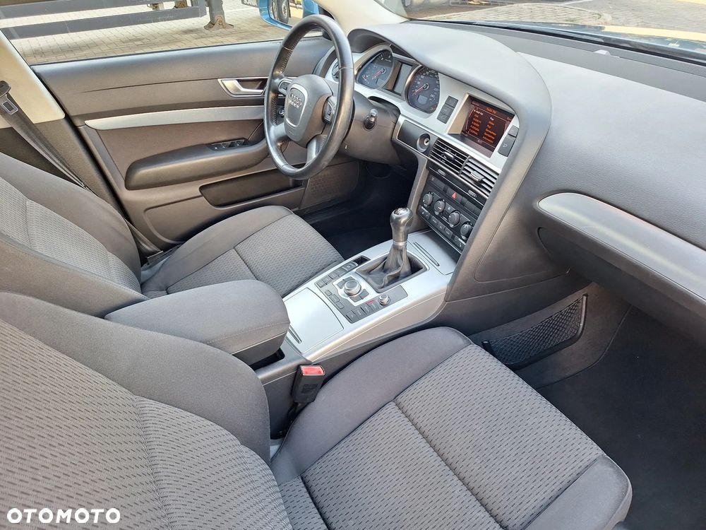 Audi A6 Avant - 17