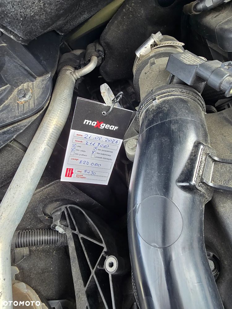 Peugeot 5008 1.6 THP Active S&S EAT6 - 23