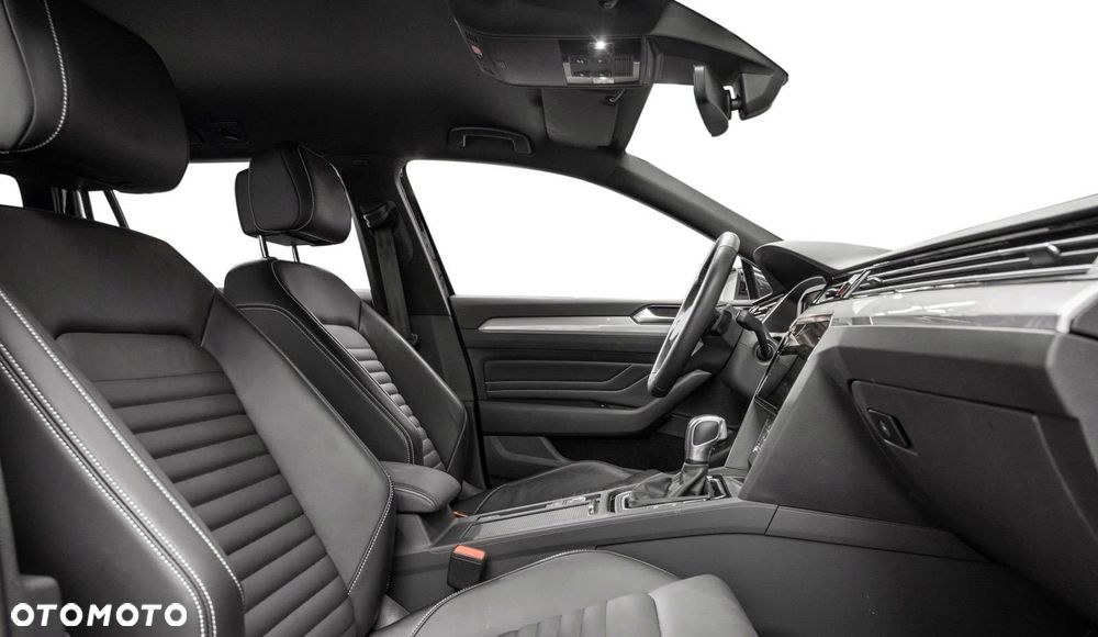 Volkswagen Passat 1.4 TSI DSG GTE - 23