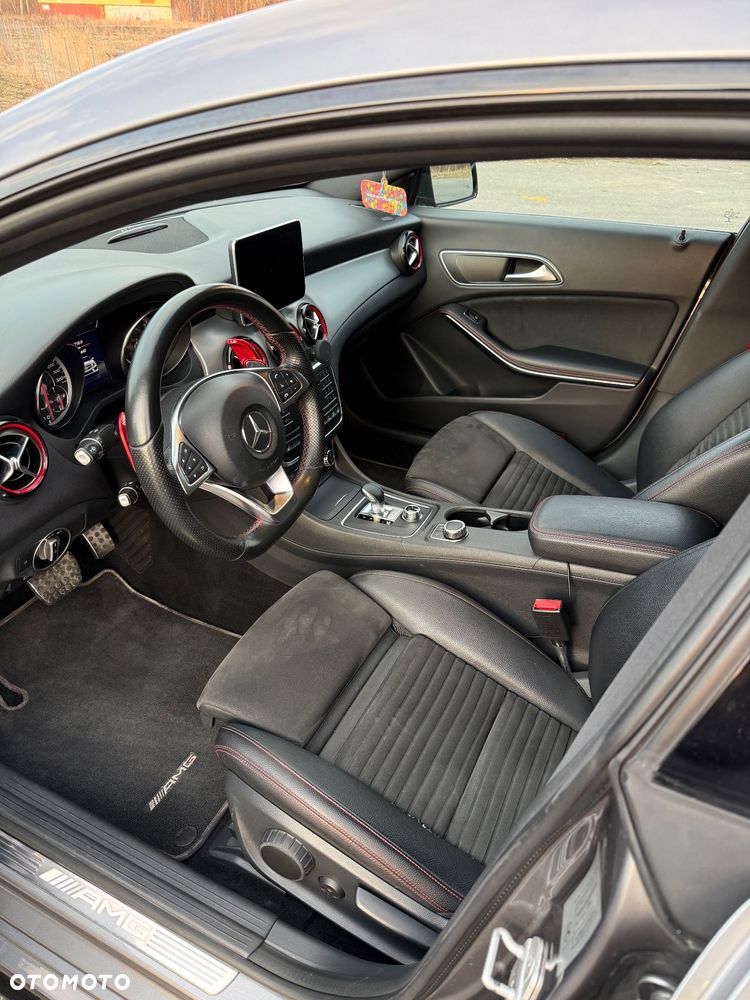 Mercedes-Benz CLA - 8