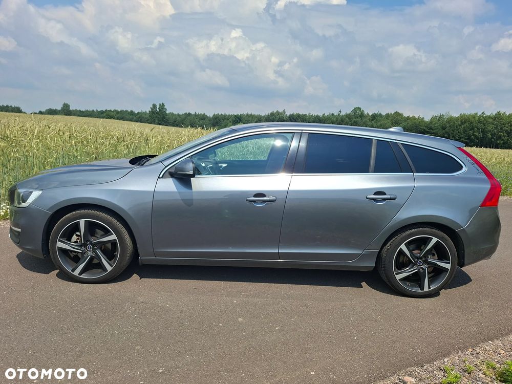 Volvo V60 D2 Drive-E Momentum - 3