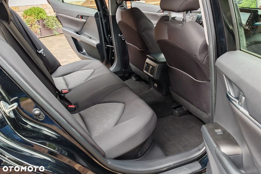 Toyota Camry 2.5 Hybrid Comfort CVT - 11