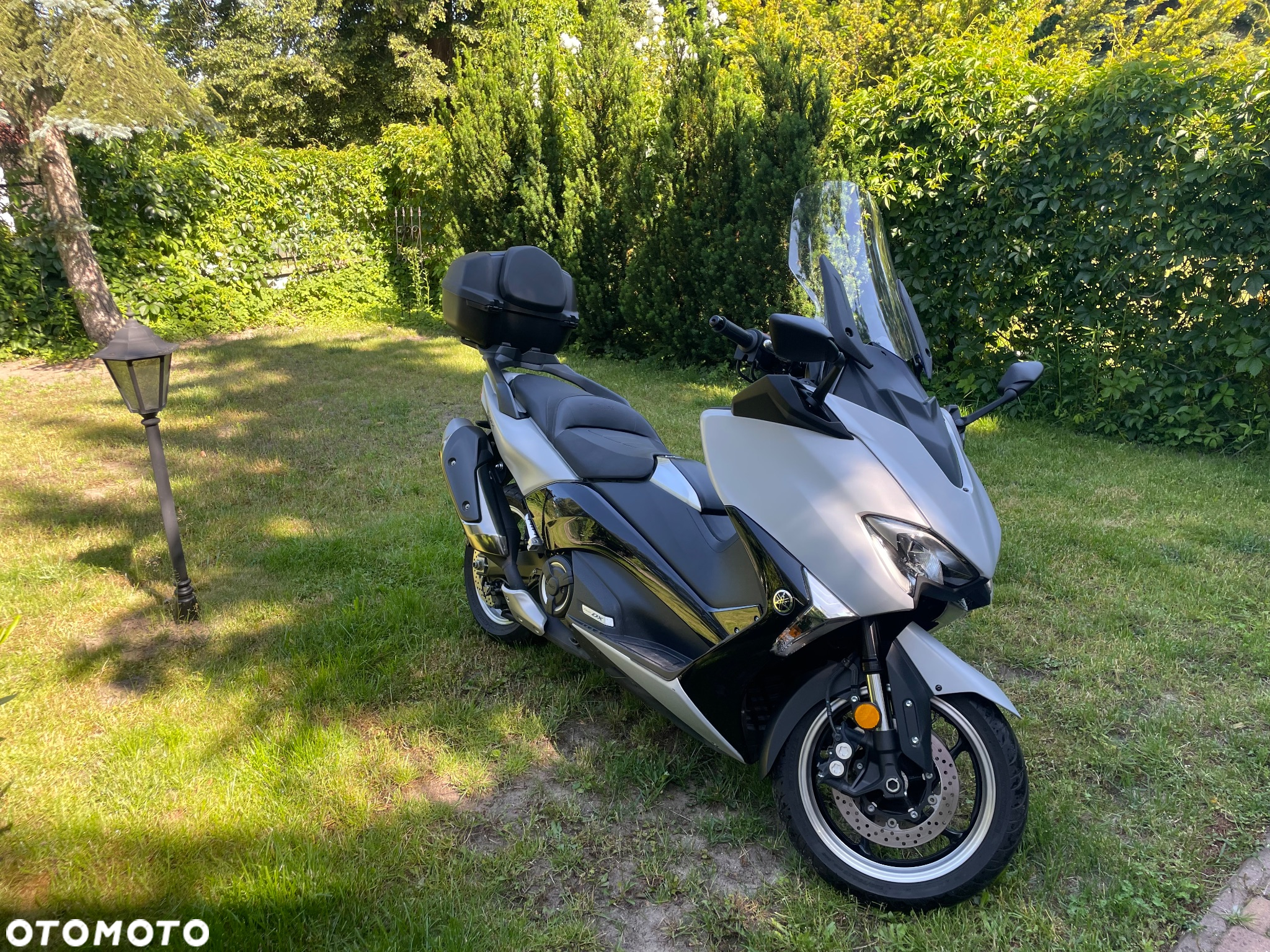 Yamaha Tmax - 10