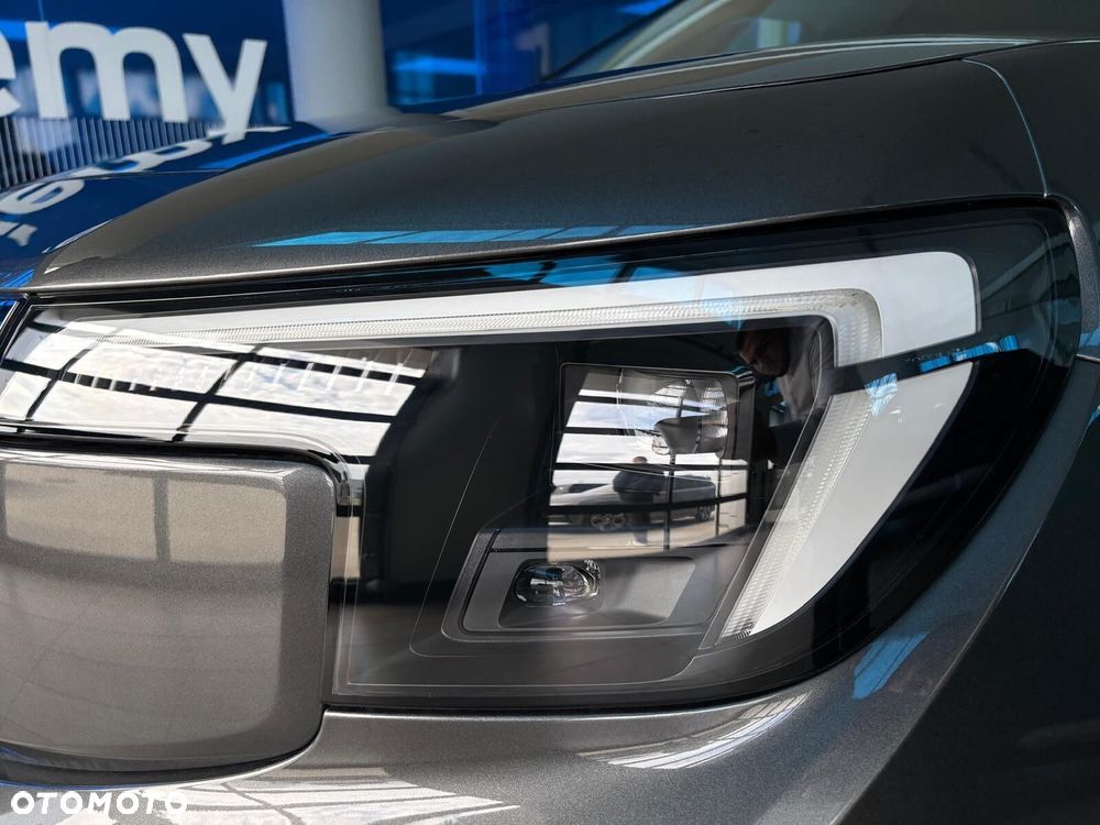 Ford Explorer - 12