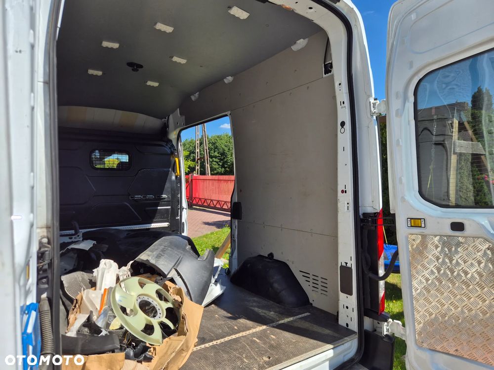 Ford Transit - 18