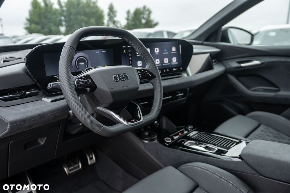 Audi Q6 e-tron - 12