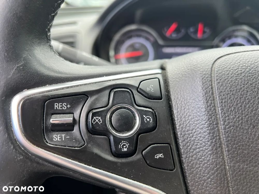 Opel Insignia Sports Tourer 2.0 Diesel Business Edition - 14