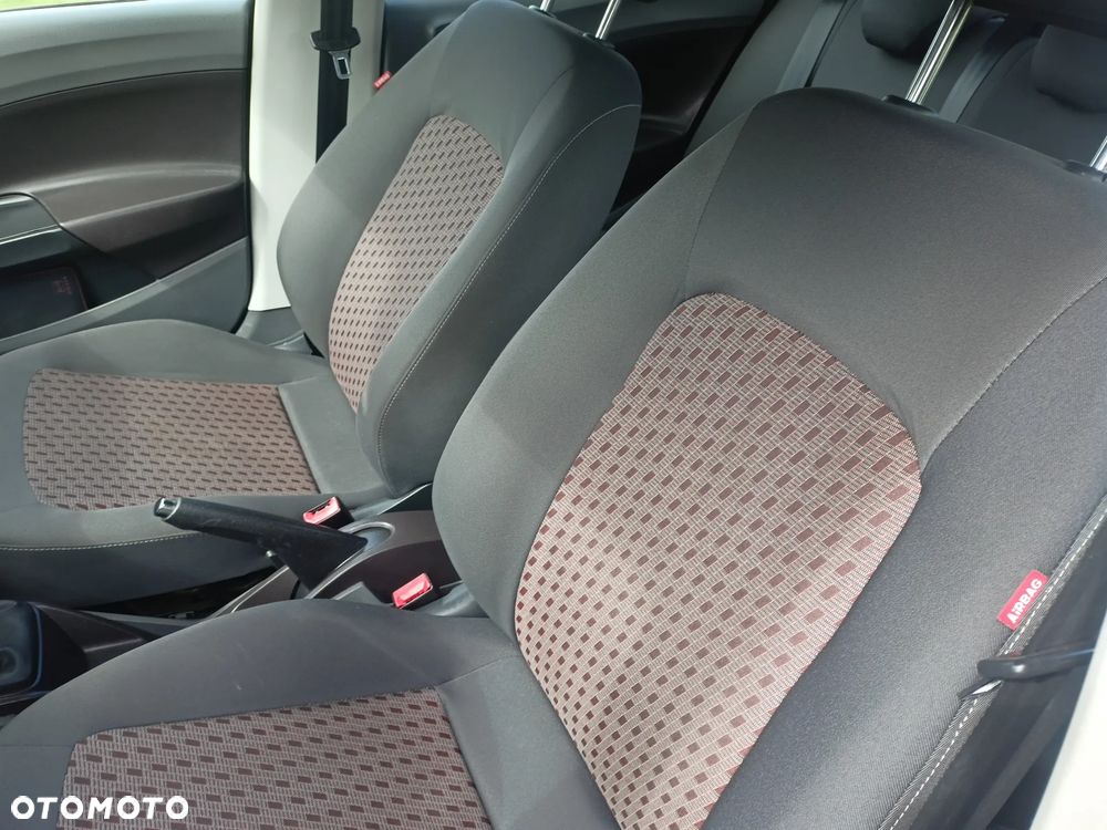 Seat Ibiza 1.4 16V Style - 10