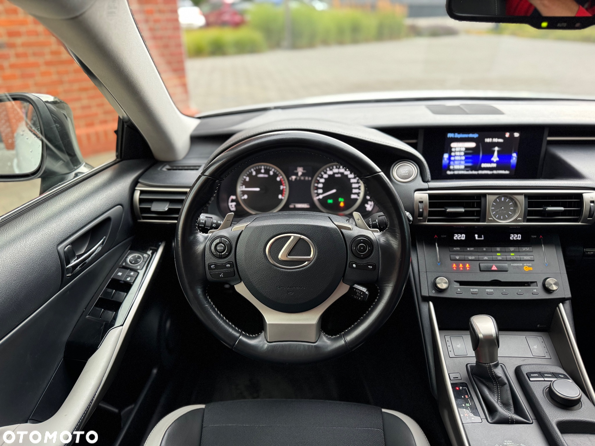 Lexus IS 200t / 300 Elegance - 23