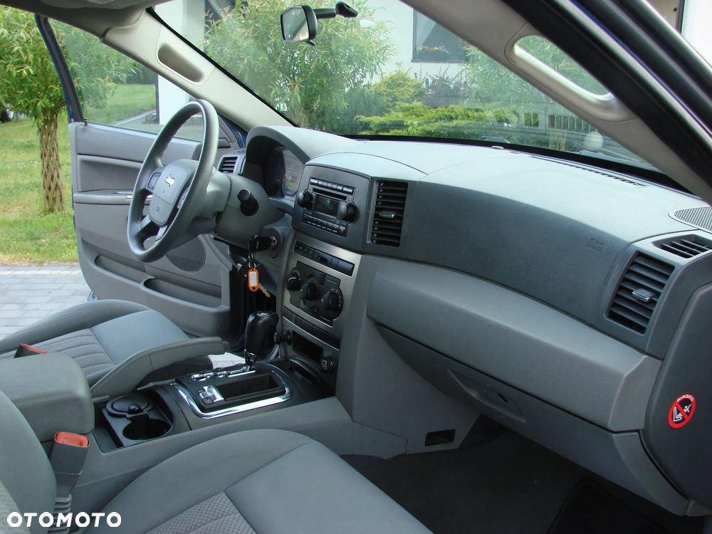 Jeep Grand Cherokee - 19