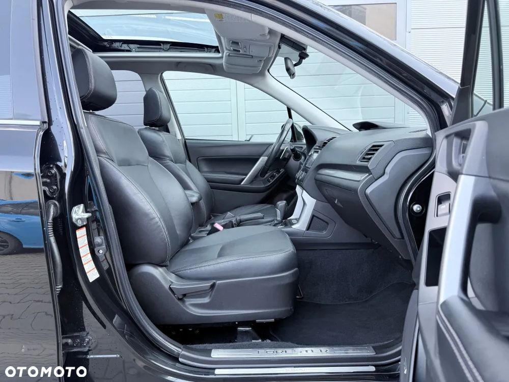 Subaru Forester 2.0XT Platinum Lineartronic - 11