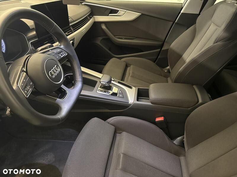 Audi A4 40 TDI Quattro Advanced S tronic - 11