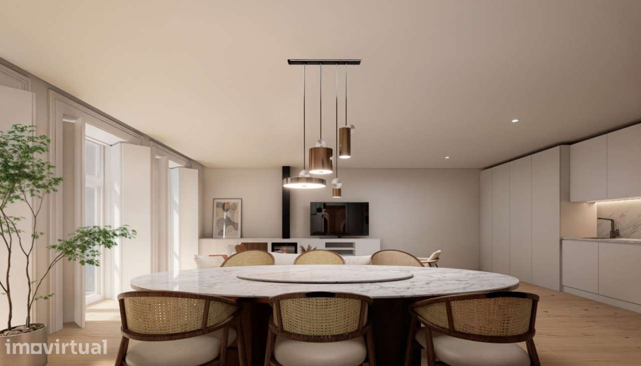 Apartamento T0+1 com varandas na Baixa do Porto - Grande imagem: 3/17