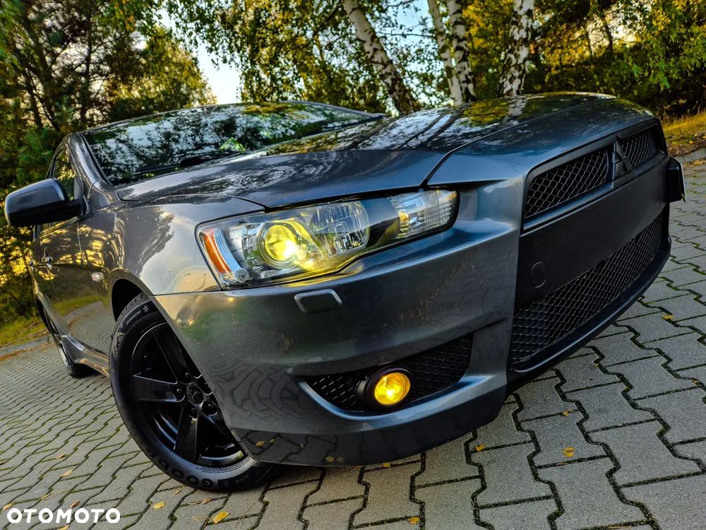 Mitsubishi Lancer - 4