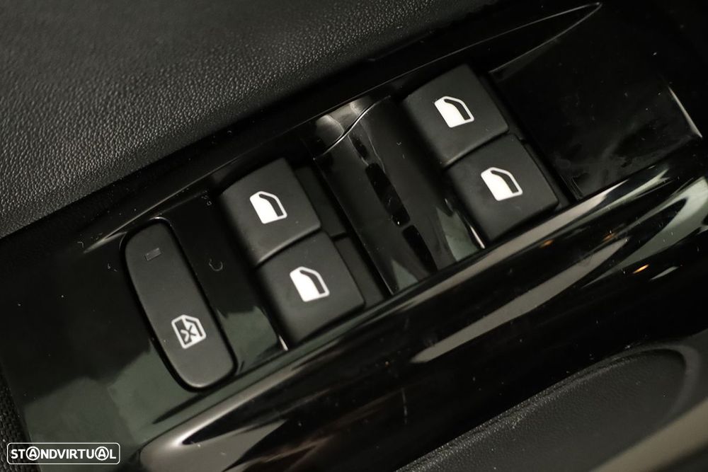 Citroën C3 1.2 PureTech Max - 18