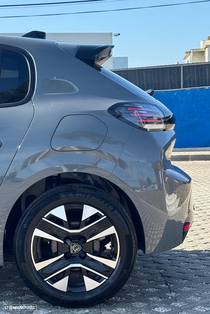 Peugeot 208 1.2 PureTech Allure EAT8 - 12