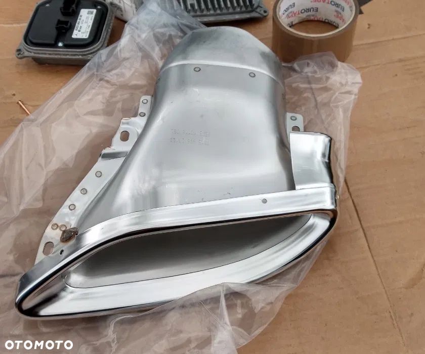 Końcówka wydechu lewa Mercedes A2124902727 GL GLS ML GLE 166 E-Klasa W212 GLE Coupé W292 - 1