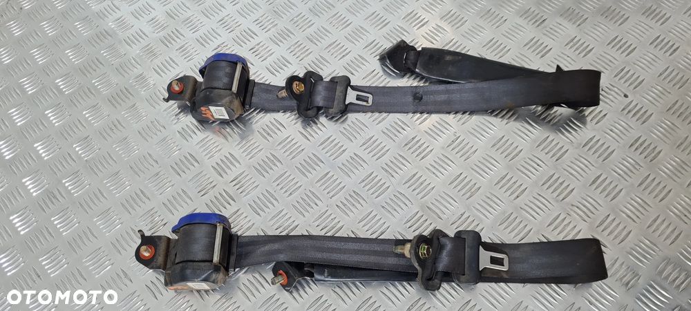 Hyundai Galloper Pas Bezpieczeństwa Tył - 1