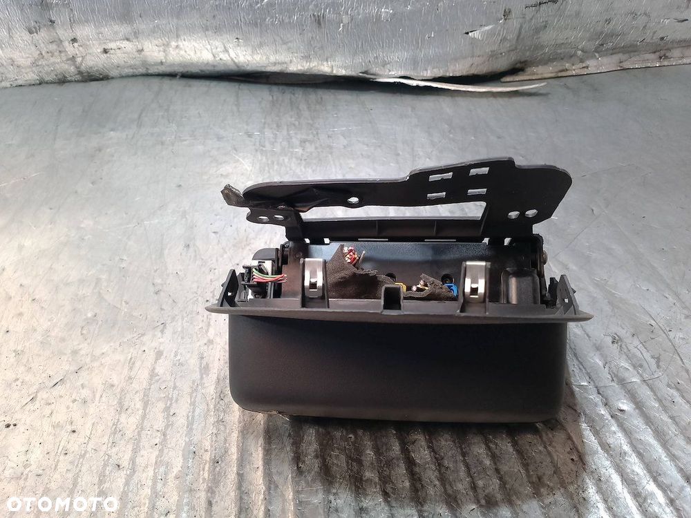 WYŚWIETLACZ NAWIGACJI RENAULT CLIO III ( 05-13 ) 8200884342  8200884343 - 2