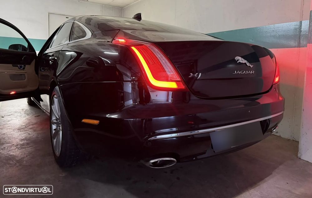 Jaguar XJ 3.0 D V6 Premium Luxury - 10