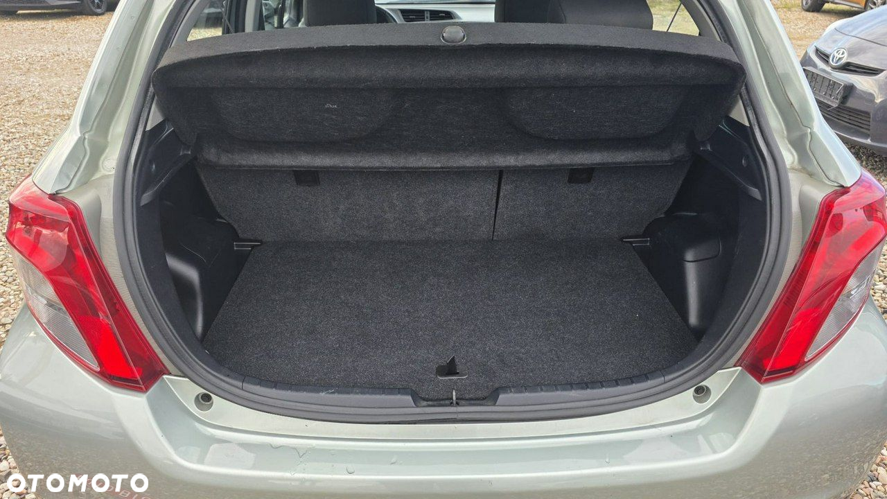 Toyota Yaris - 22
