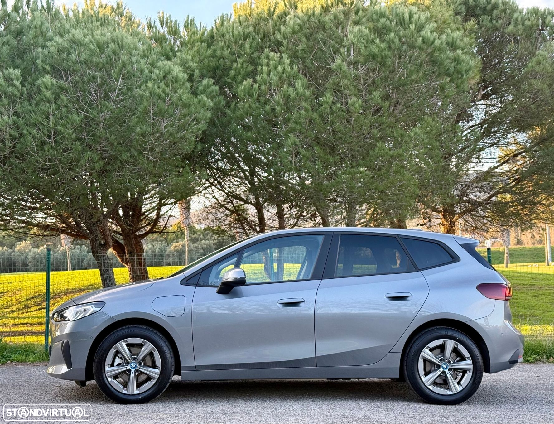 BMW 225xe Active Tourer - 8