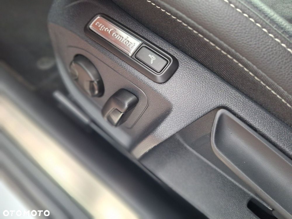 Volkswagen Arteon 2.0 TDI Essence DSG - 13