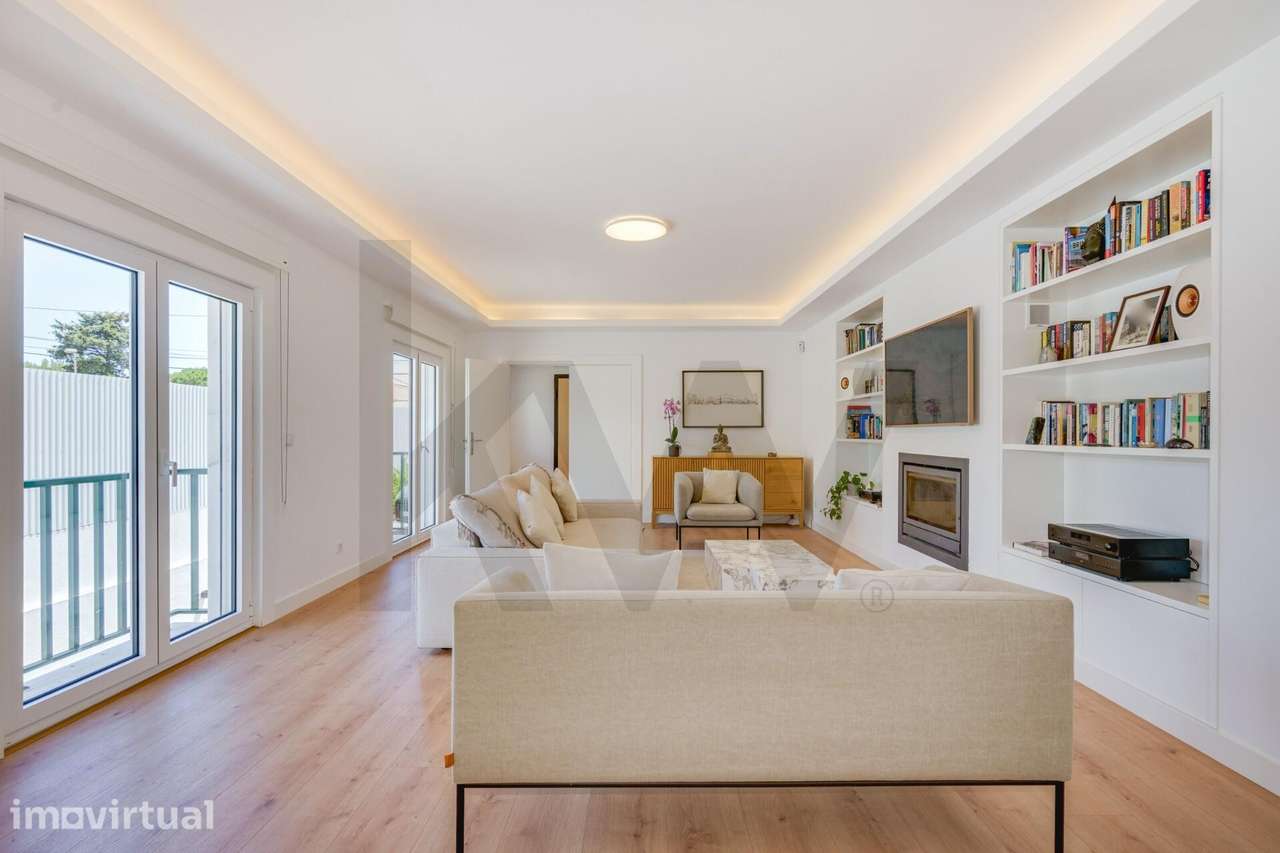 Moradia T5 (4 Suites + 1 quarto) em S. Pedro do Estoril - Grande imagem: 5/44