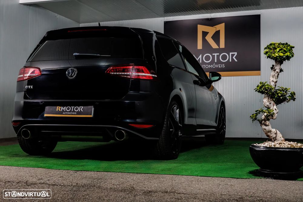 VW Golf GTI Performance BlueMotion DSG - 10