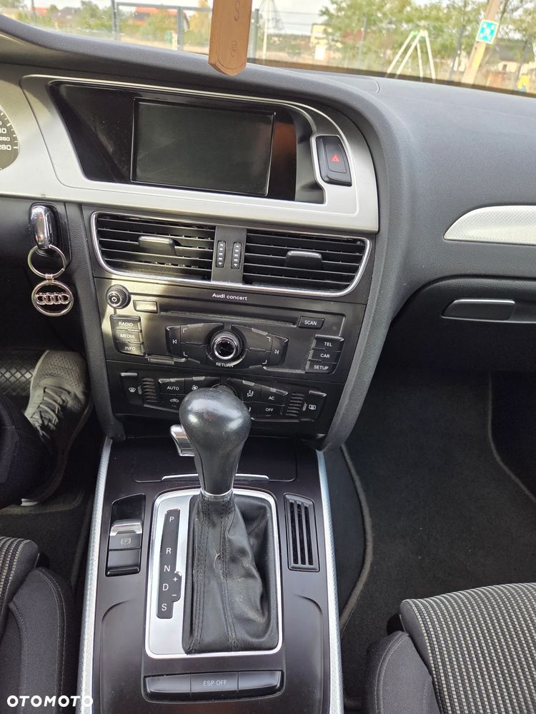 Audi A4 Avant - 8