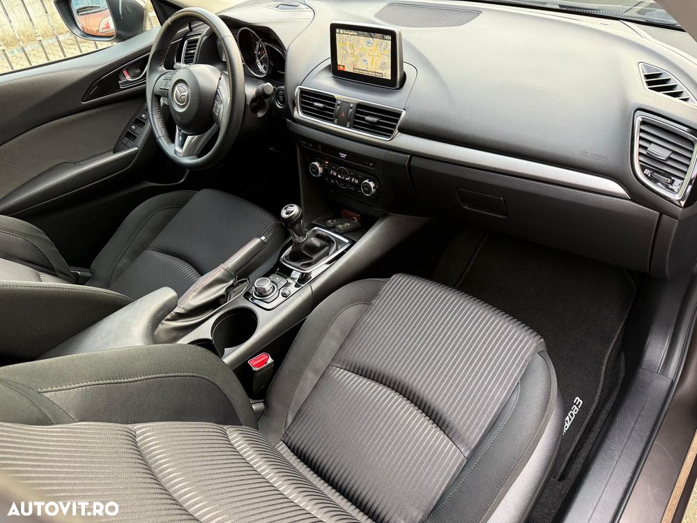 Mazda 3 SKYACTIV-G 120 Sports-Line - 31