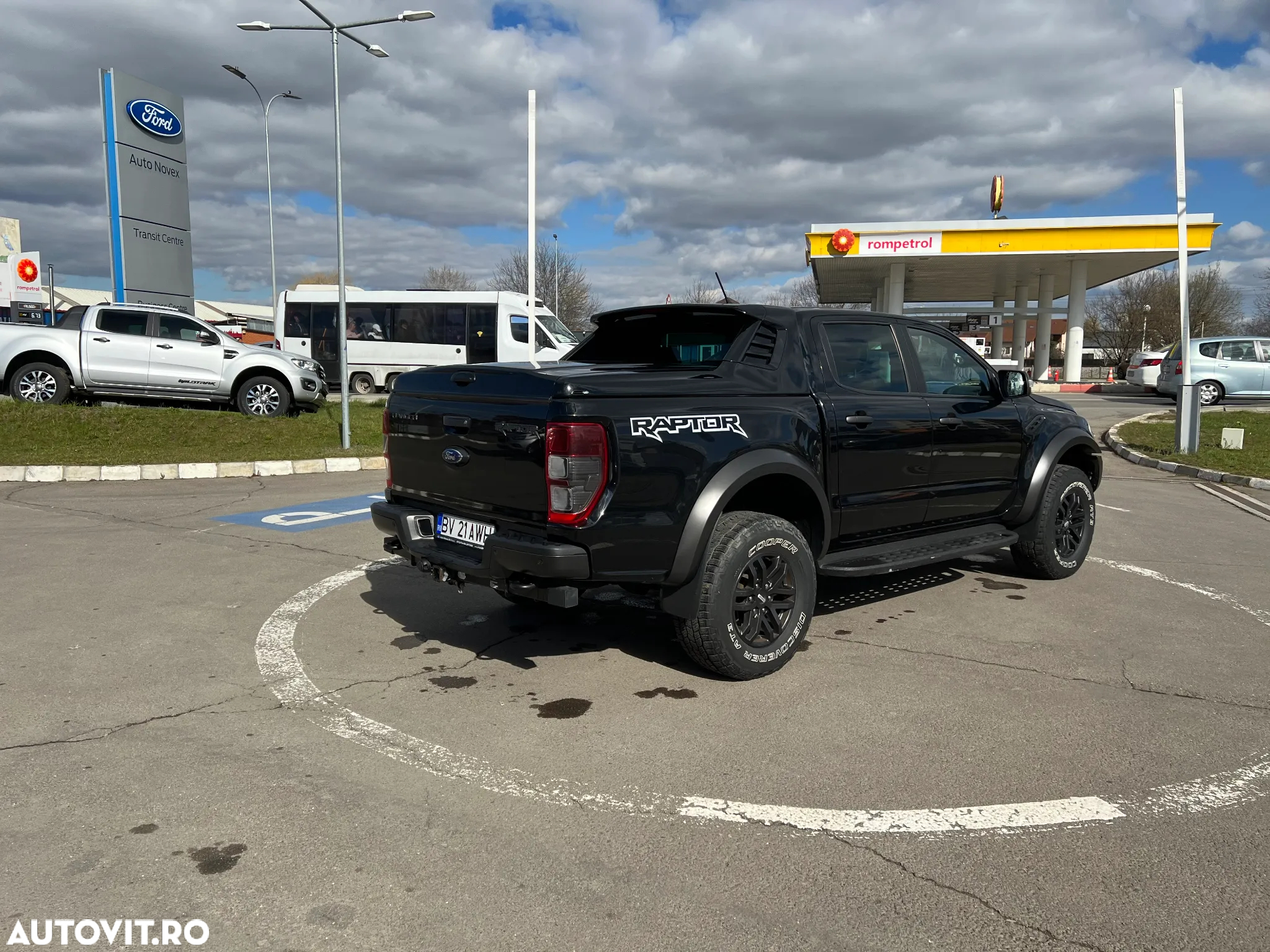 Ford Raptor - 7