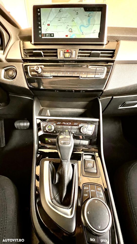 BMW Seria 2 218i Aut. Luxury Line - 10
