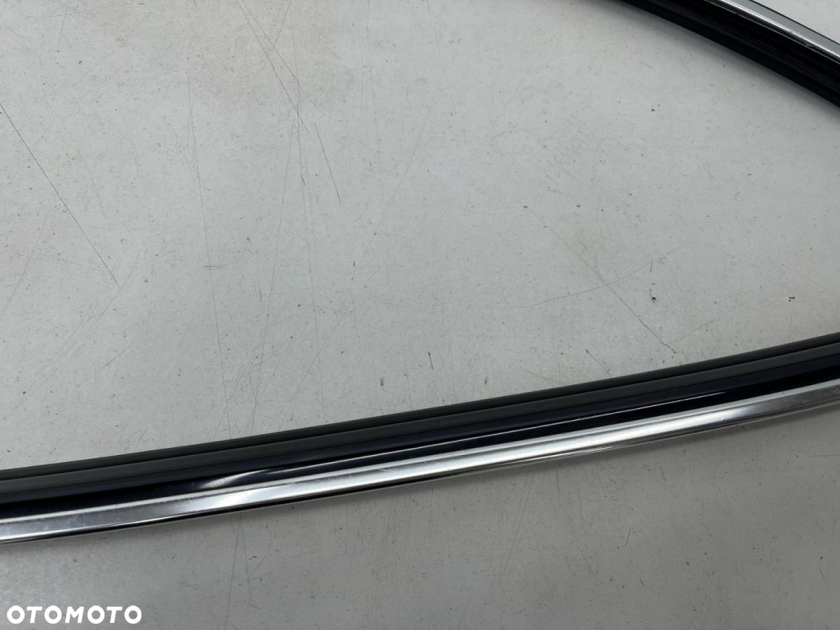 Listwa Mercedes CLK W208 C208 coupe 97-02r. lewa tylna zewnętrzna ozdobna szyby bocznej karoseryjnej - 6