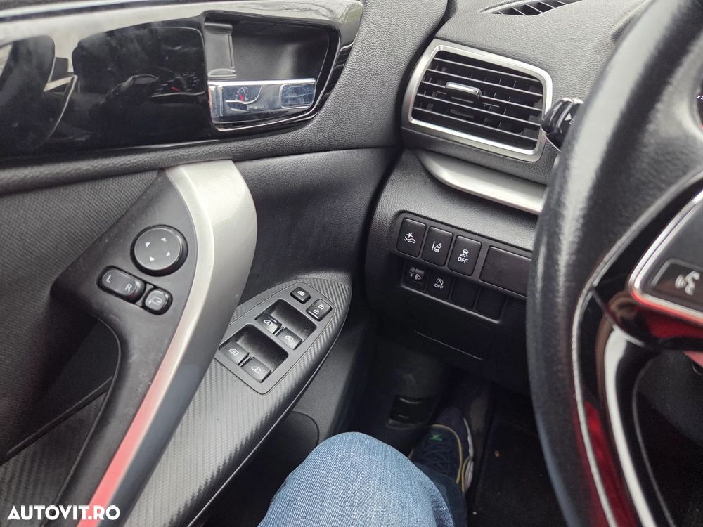 Mitsubishi Eclipse-Cross 1.5-litre 16-valve DOHC MIVEC 4X4 Instyle+ Aut. - 2