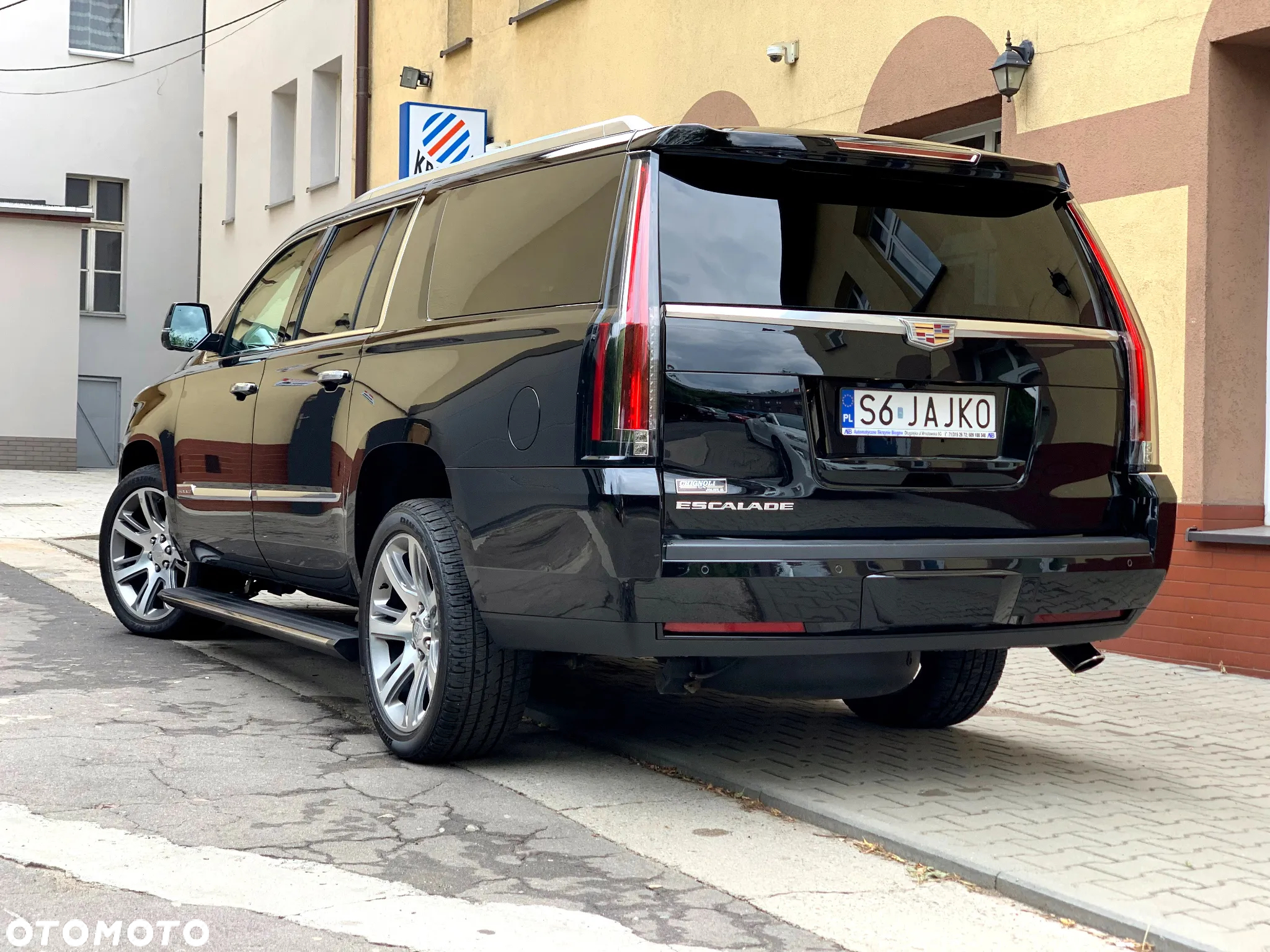 Cadillac Escalade ESV 6.2 V8 AWD AT Premium - 6