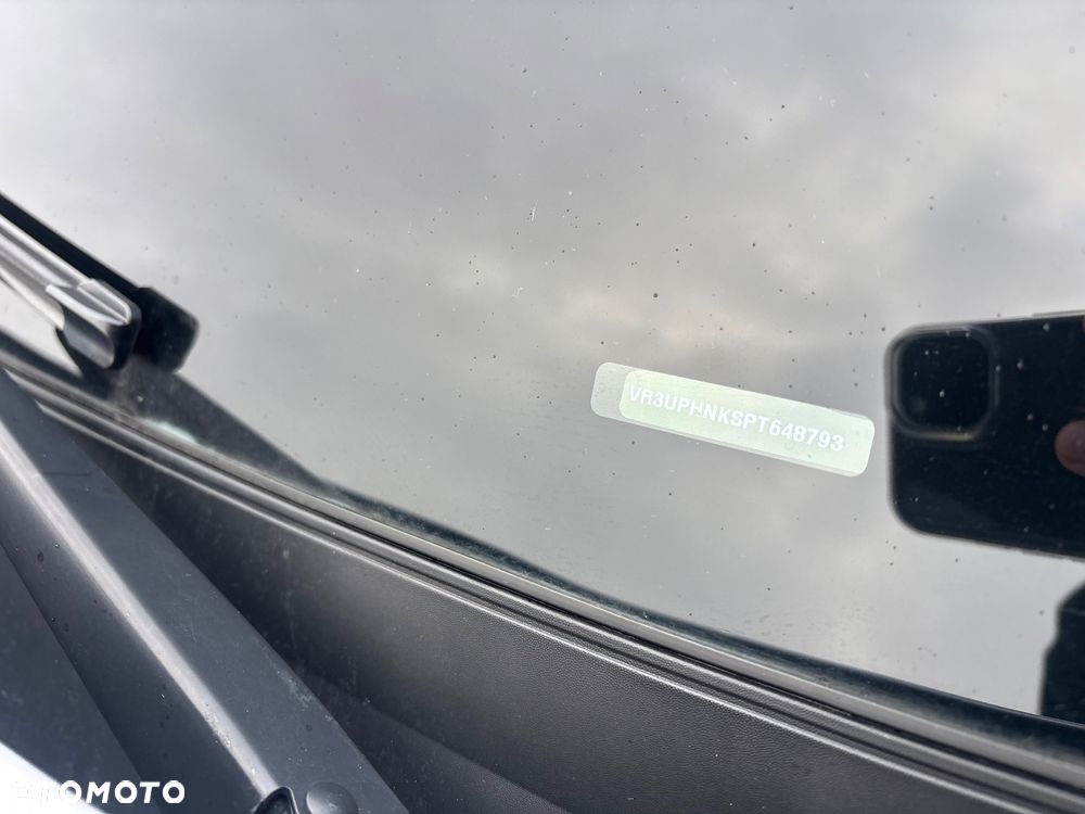 Peugeot 208 PureTech 100 EAT8 GT Pack - 29