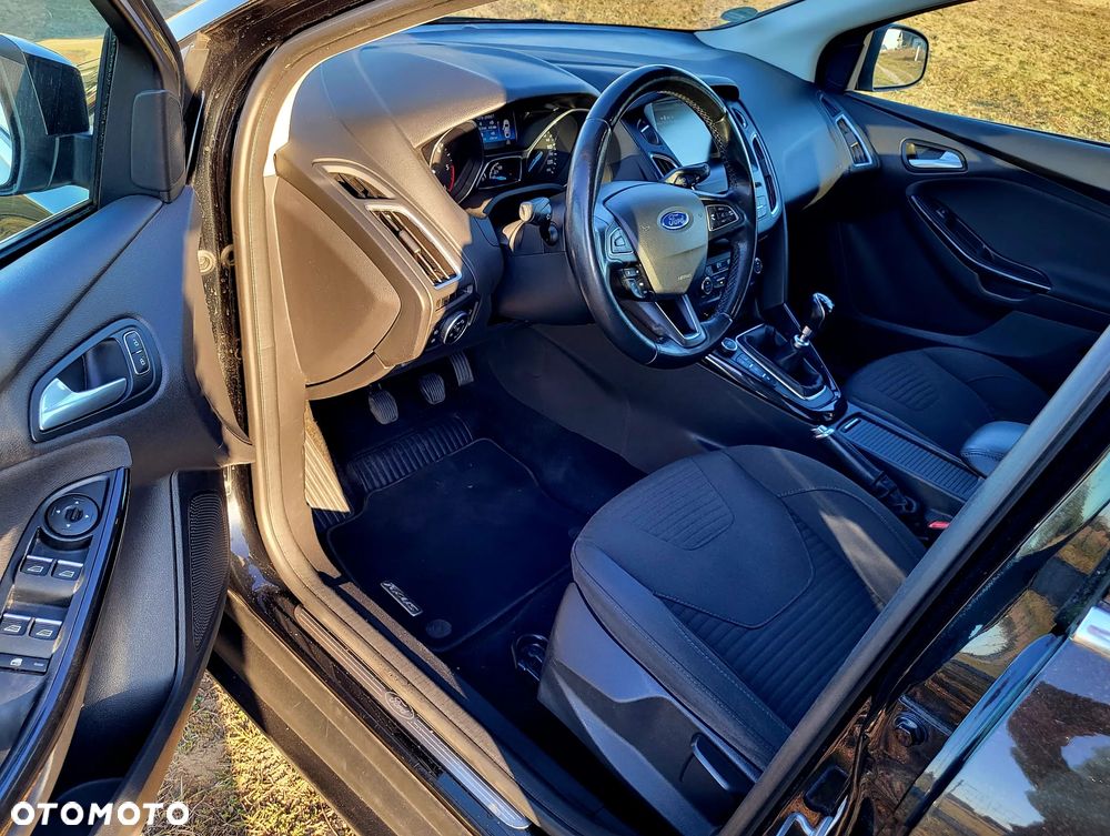 Ford Focus 1.5 TDCi DPF Start-Stopp-System Titanium - 11