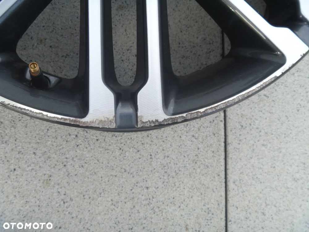 FELGA ALUMINIOWA KIA 6.5Jx17" 52910-H8300 - 2