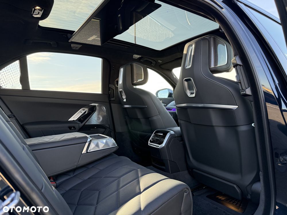BMW i7 105.7kWh xDrive60 M Sport - 30