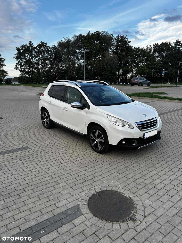 Peugeot 2008 1.6 e-HDi Allure S&S - 4