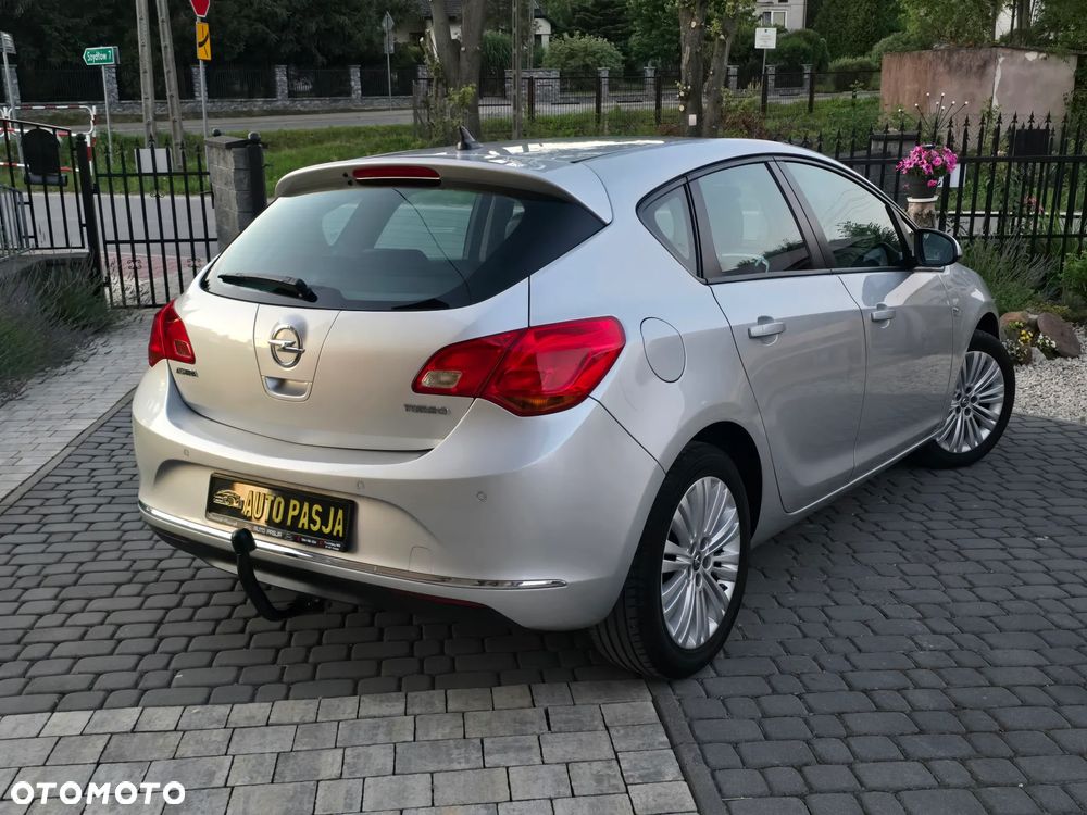 Opel Astra 1.4 Turbo Cosmo - 10