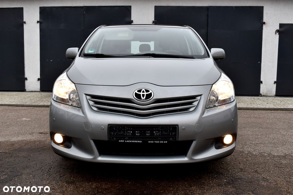 Toyota Verso 1.8 Multidrive Edition - 2